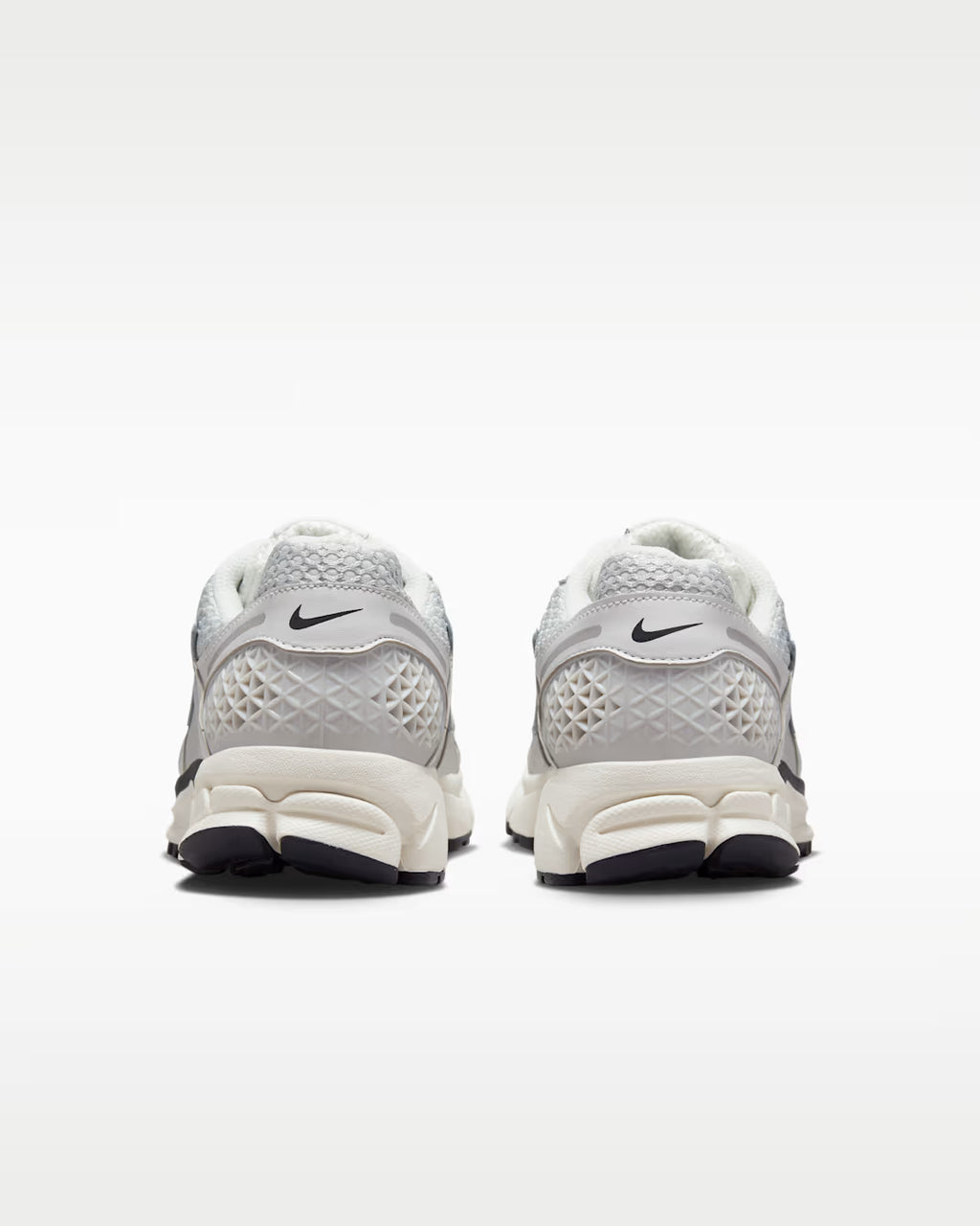 Nike Vomero 5 (Womens Edition)