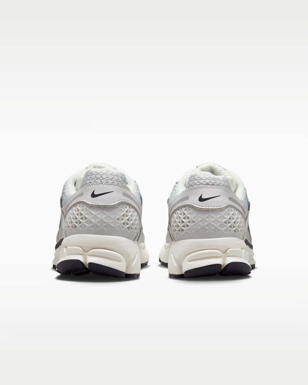 Nike Vomero 5 (Womens Edition)